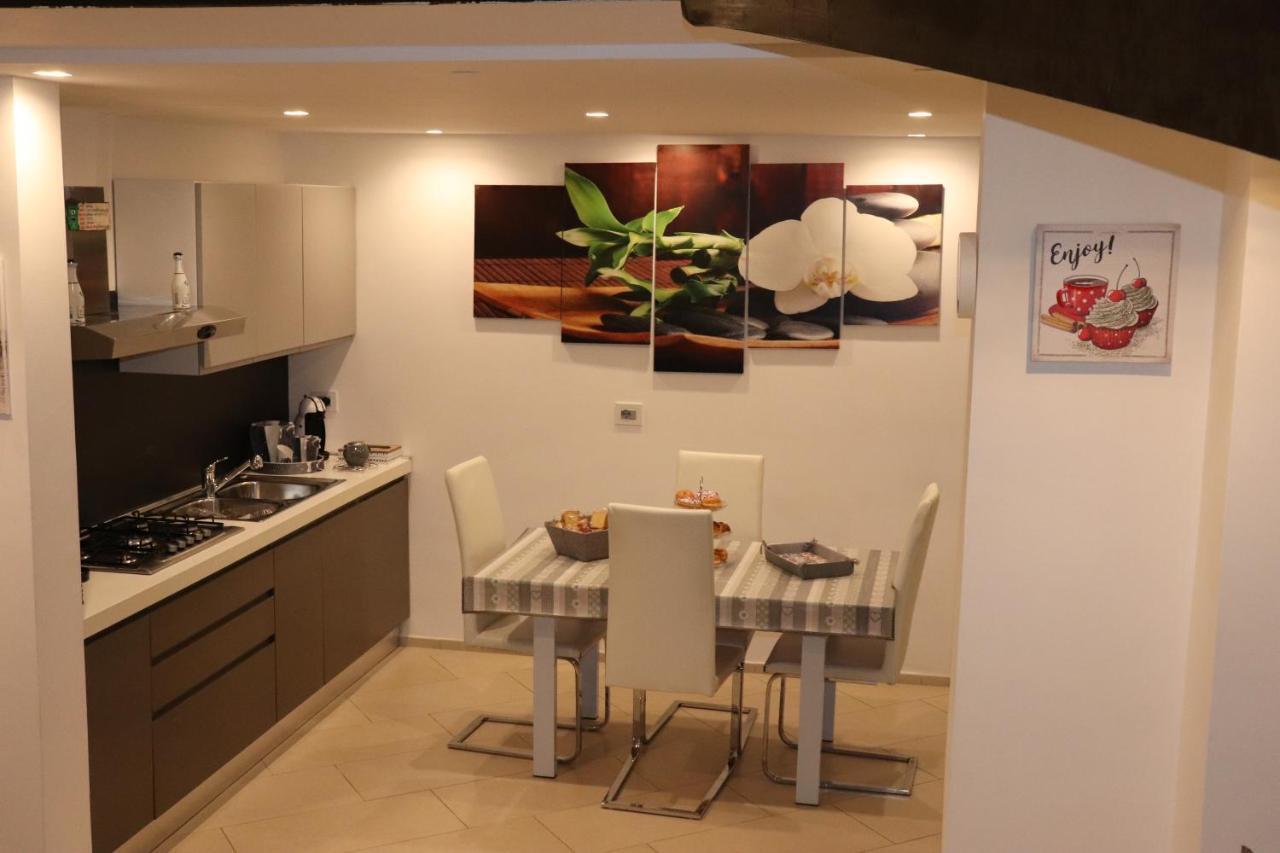 Ely Home บรินดิซิ ภายนอก รูปภาพ